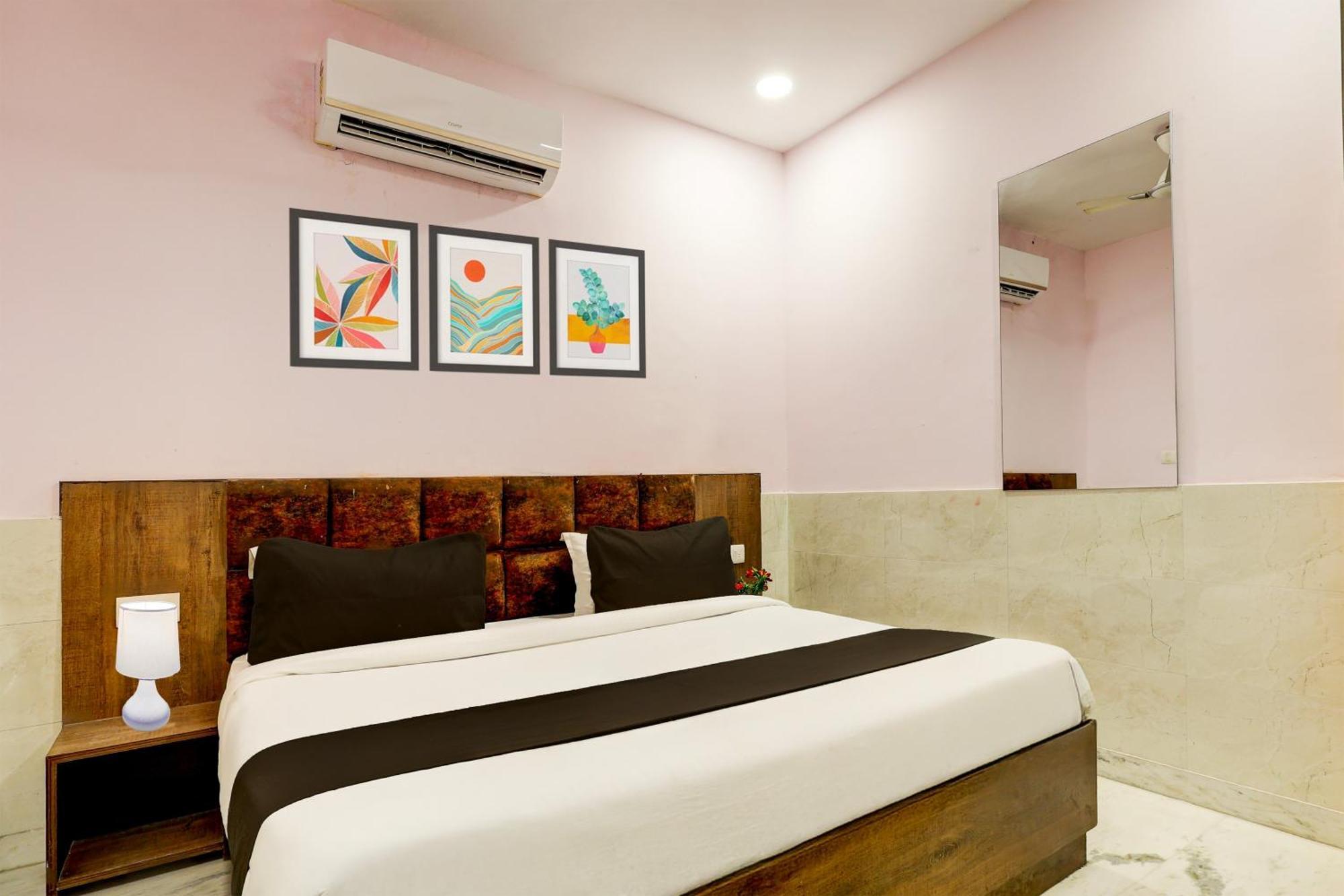 Super Hotel O Alipur Narela エクステリア 写真