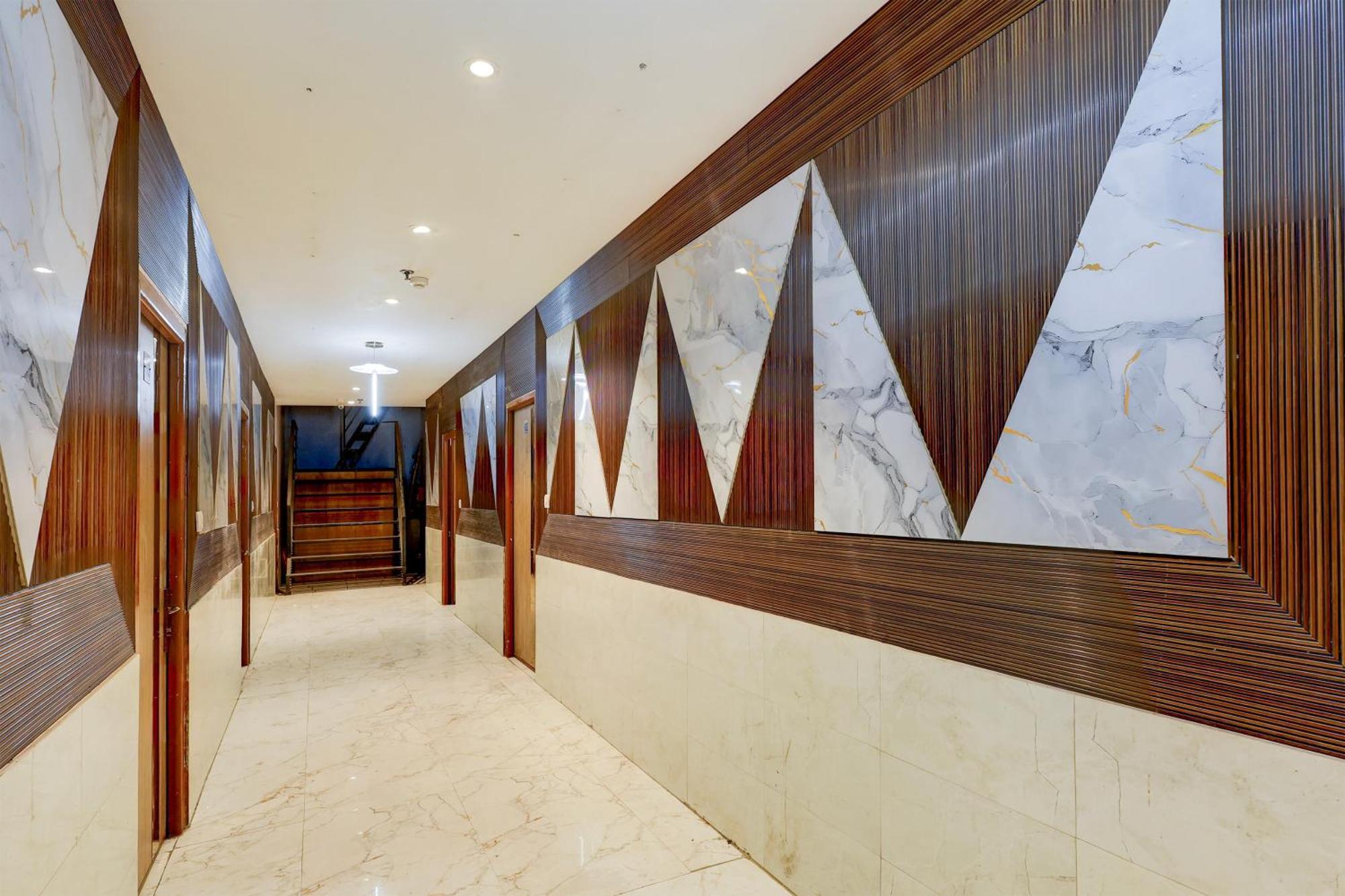 Super Hotel O Alipur Narela エクステリア 写真