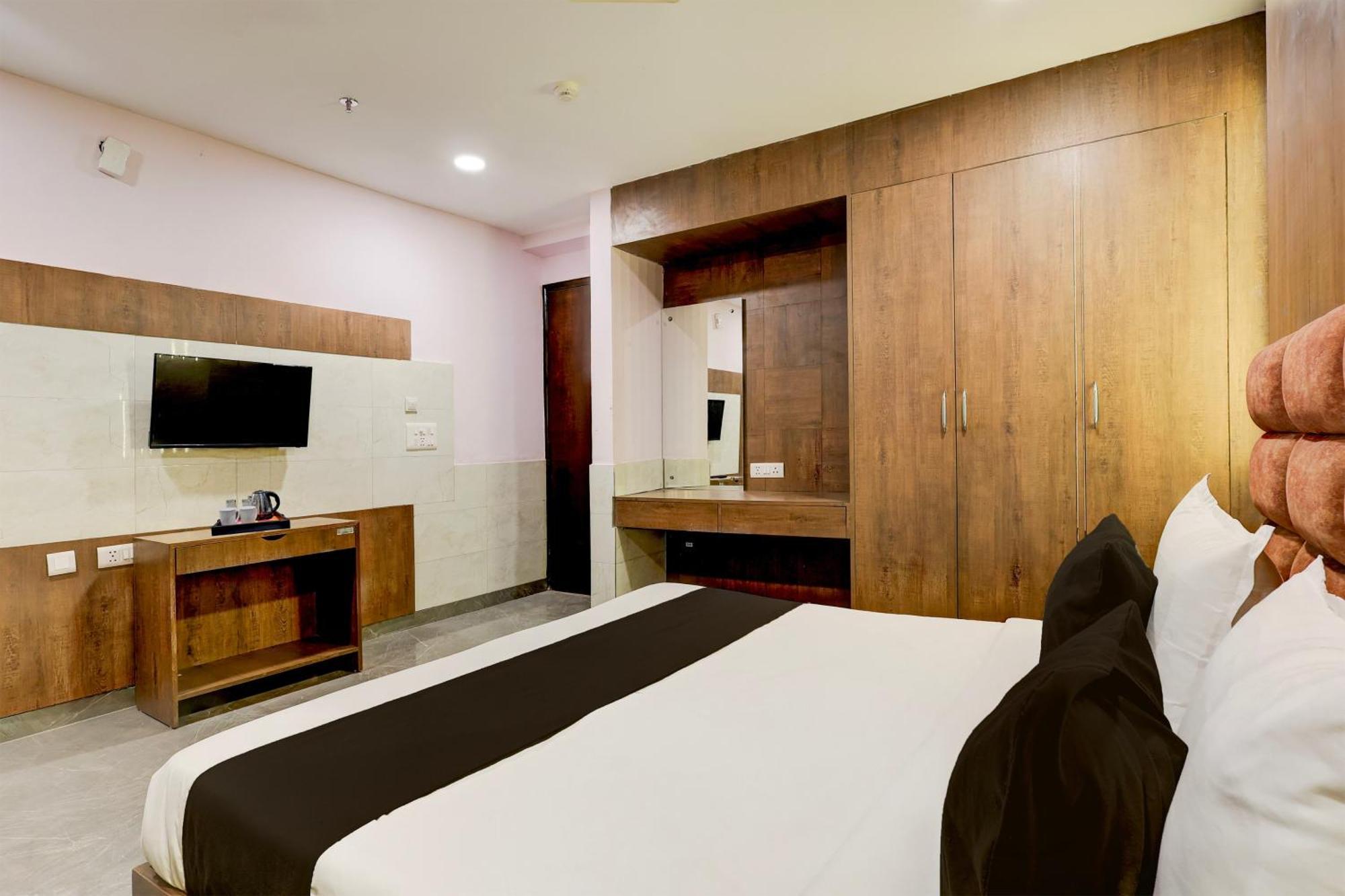 Super Hotel O Alipur Narela エクステリア 写真